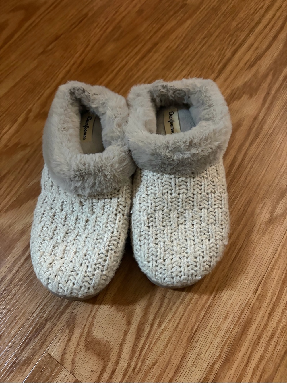 dearfoams Cream Knit Faux-Fur Cuff Slip-On Slippers